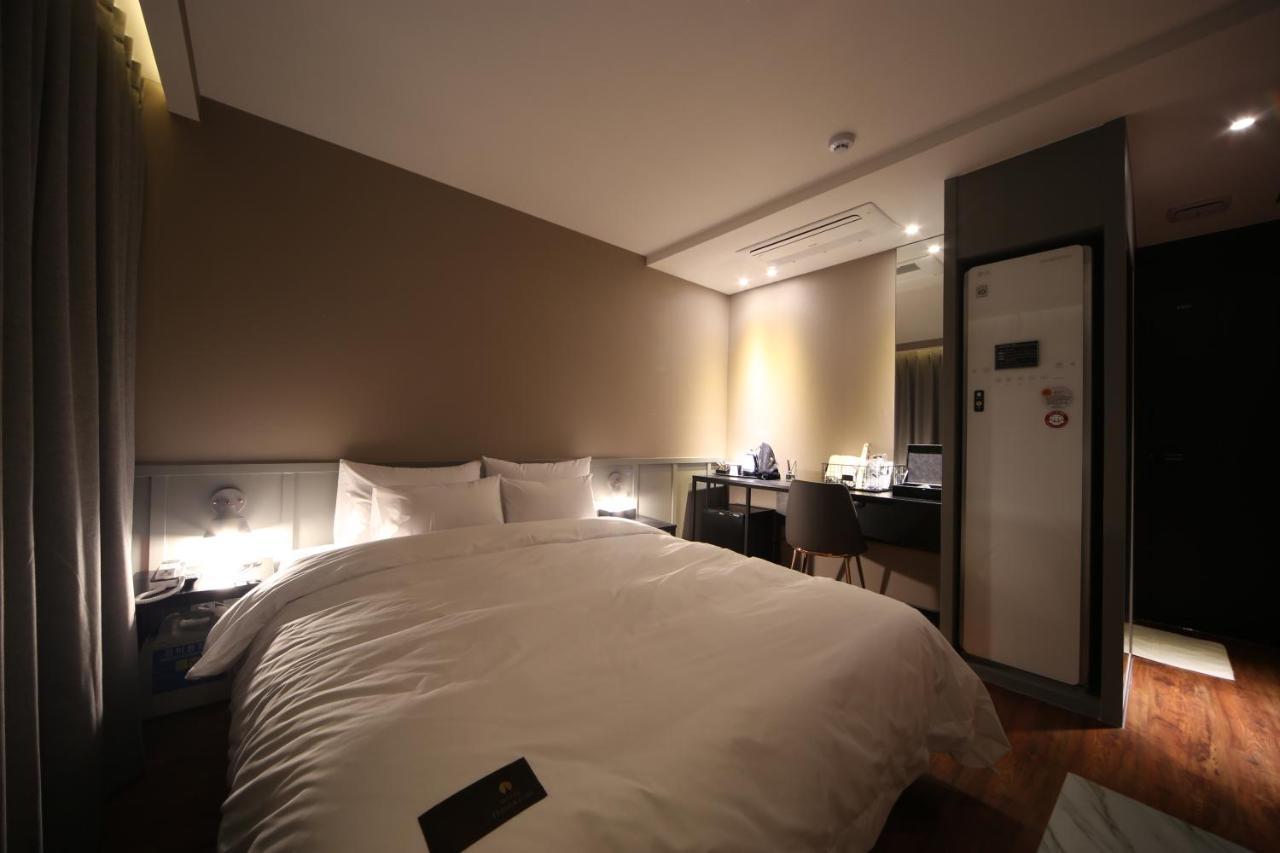 Hotel French Code Myeongji Busan Esterno foto