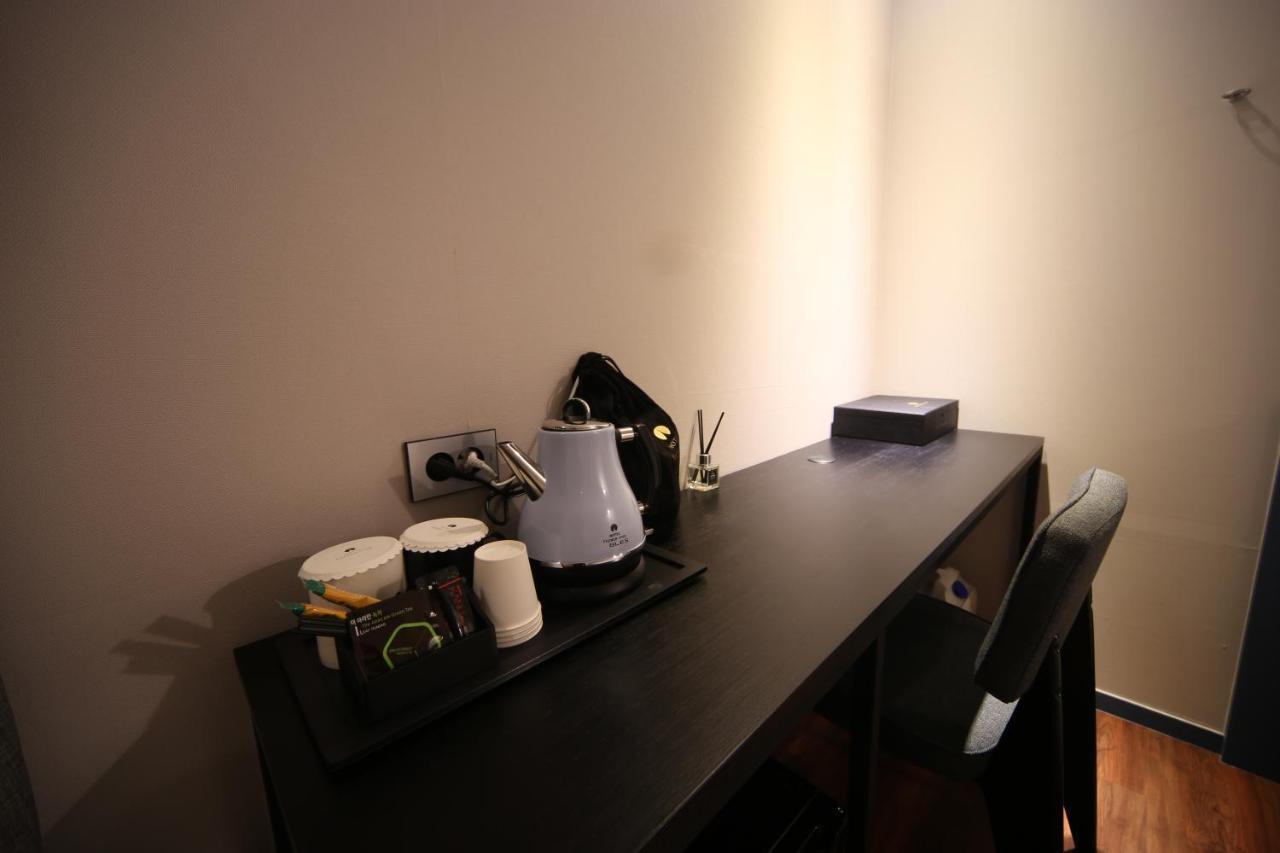 Hotel French Code Myeongji Busan Esterno foto