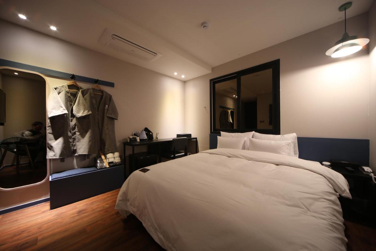 Hotel French Code Myeongji Busan Esterno foto
